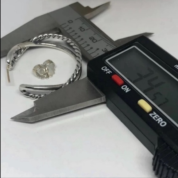 🍀David Yurman Crossover Earrings💚 - Picture 5 of 5